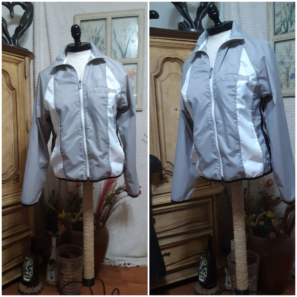 NIKE Windbreaker Track Jacket Gray Zip Up Child Small Adult Fall Season B9